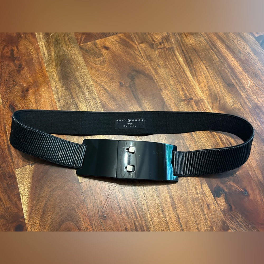 Suzi Roher Black Leather Belt with Modern Buckle